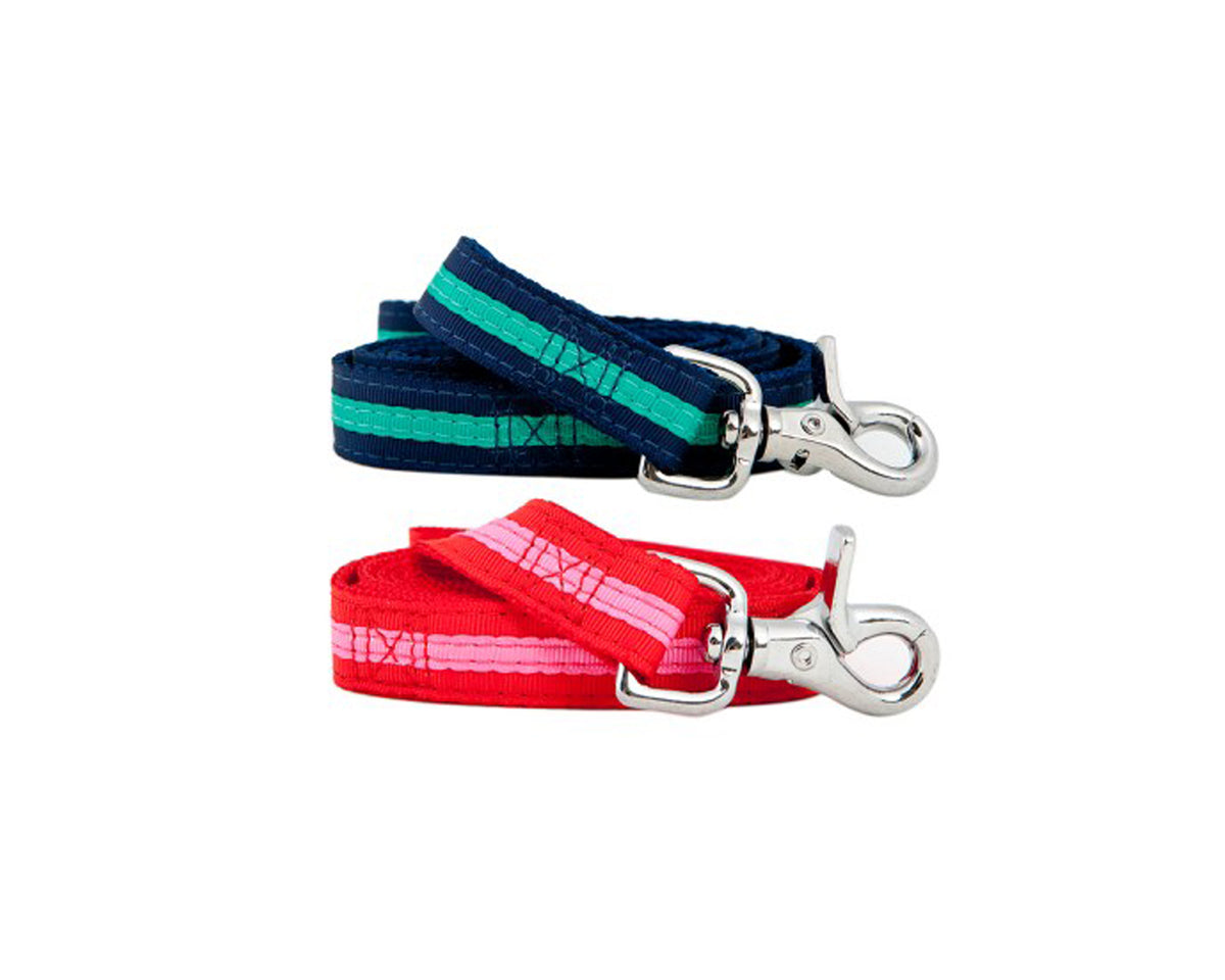 The Bronte dog lead is made from sturdy nylon and comes in 2 colours - navy and red. 120cm long x 2xm wid. Designed in Australia to fit comfortably and securely on your dog's collar.