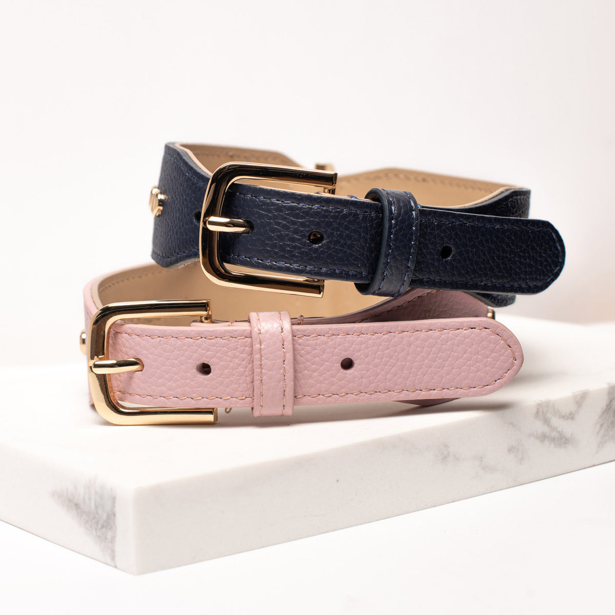 Rufus & Coco's Berlin Rose leather dog collar is made from 100% quality leather. Each collar is finished with premium gold hardware and studs for style and durability. The Rose leather dog collar is available in 4 sizes.